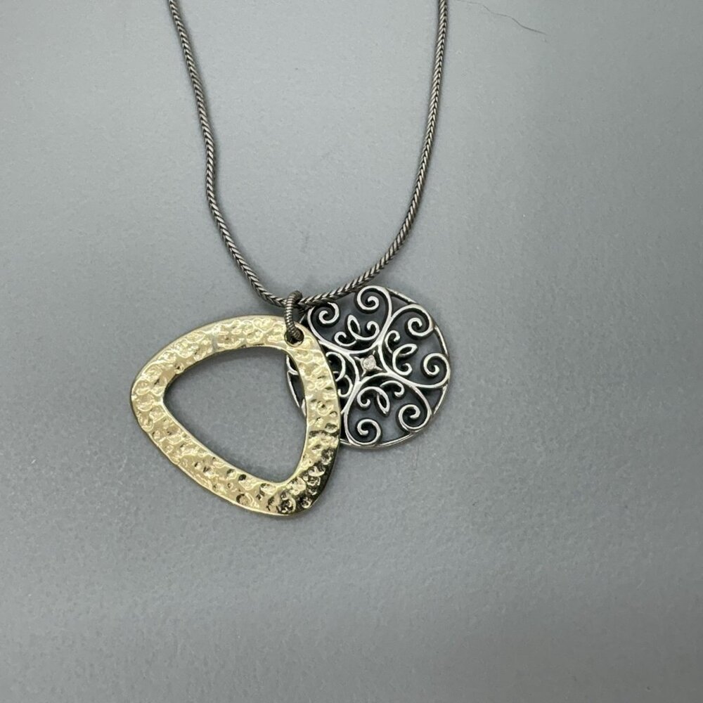 Brighton Highland Park Silver Gold Tone Hammered Medallion 18" Pendant Necklace - Picture 6 of 8